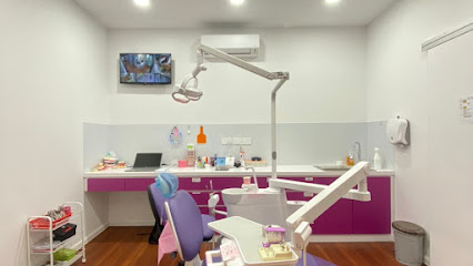 Klinik Pergigian Dr Aziza (cawangan Batu Pahat) - Batu Pahat 2 AF1QipMUXd 877UDqys9kNPuCuSxiIsKFleLg1 0snnyw426 h240 k no
